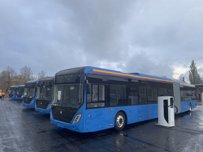 Klaipėdos oras taps švaresnis: pradeda dirbti dar 13 elektrinių autobusų