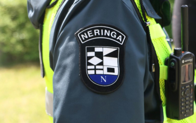 Į bėdą pakeliui į Nidą patekusi mergina dėkoja atostogas išgelbėjusiems pareigūnams