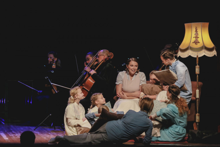 Paskutinį kartą scenoje –¬ Richardo Rodgerso miuziklo „Muzikos garsai“ motyvais pastatytas teatralizuotas spektaklis šeimai