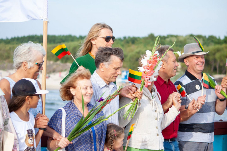 Rugpjūčio 23-čiąją Palanga ir Šventoji kviečia apkabinti Baltijos jūrą