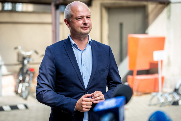 Simonas Gentvilas atsiėmė pataisą dėl paramos Ukrainai įskaičiavimo į vandens kainas
