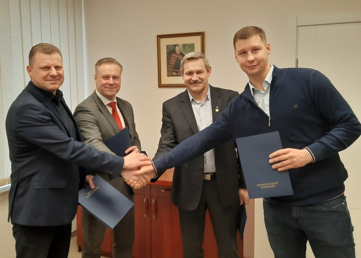 Pasirašyta naujos Kretingos rajono savivaldybės tarybos daugumos sutartis