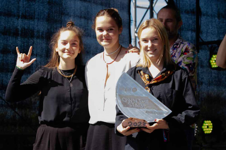 „Karklėje“ gimė nauja muzikos padangės žvaigždė: „Own the stage“ jaunųjų žvaigždžių konkursą laimėjo „Sankaba“