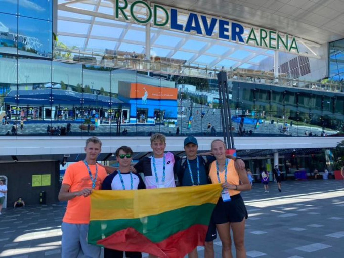 E. Butvilas pergalėmis pradėjo „Australian open“ jaunių turnyrą