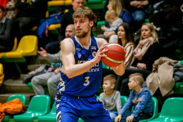 LSKL čempionams ir vicečempionais svilo padai: išsikapstyta paskutinėmis sekundėmis