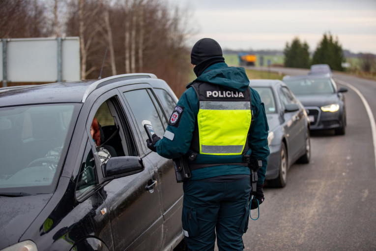 Klaipėdos apskrities VPK kelių policijos pareigūnai per savaitę nustatė 15 neblaivių vairuotojų
