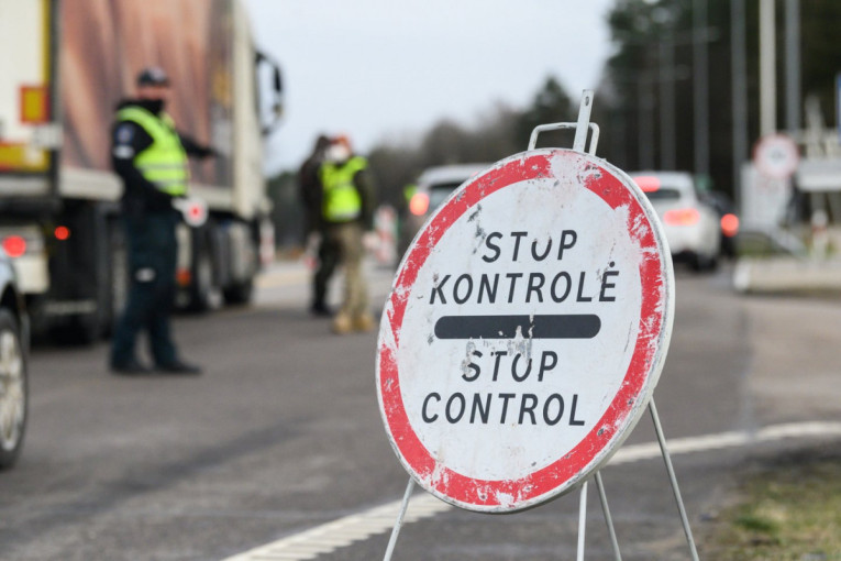 Karantinas pratęstas iki pat Naujųjų metų: griežtėja režimo taisyklės