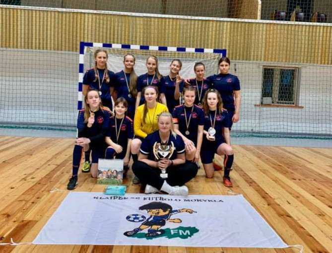 Klaipėdos FM 2006 mergaičių komanda iškovojo sidabrą metais vyresnių čempionate