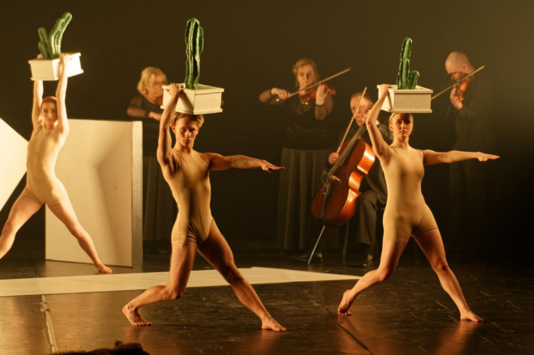 Klaipėdos valstybinio muzikinio teatro „Sapnai ir kaktusai“ vėl sužydės spalio 12-ąją