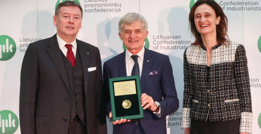 Uosto direkcijos investicijos, atveriančios naujas galimybes konteinerių krovai, įvertintos aukso medaliu