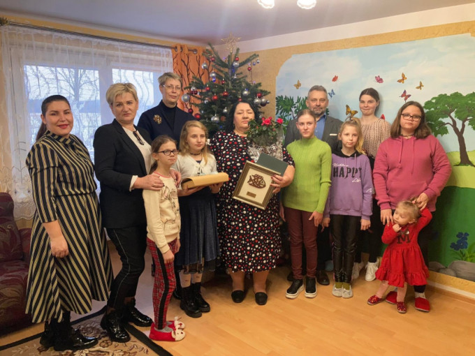 Šilutės meras padėkojo vaikų globėjai Onai Jogienei