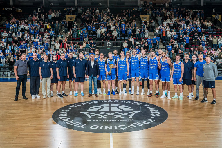 Klaipėdoje triumfas: „Neptūnas“ po įspūdingo sugrįžimo iškovojo Vlado Garasto taurę