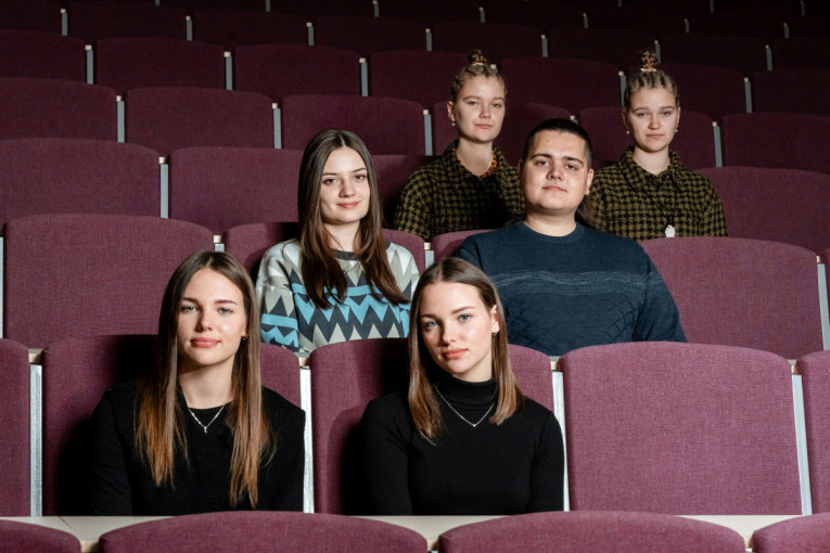 Tarptautinės studentų dienos kodas – KU studijuojančių sesių ir brolių duetai