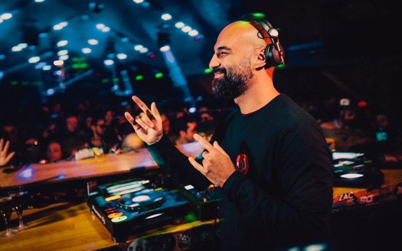 Vasaros sezono startą Klaipėdoje skelbs elektroninės muzikos architektas Raxon