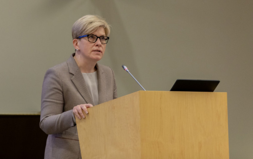 I. Šimonytė: ribojimų dėl pandemijos turėtų mažėti