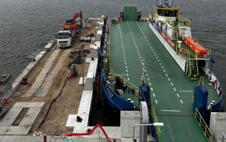 Vykstantiems į Neringą – svarbus perspėjimas: prie keltų gali tekti laukti ilgiau